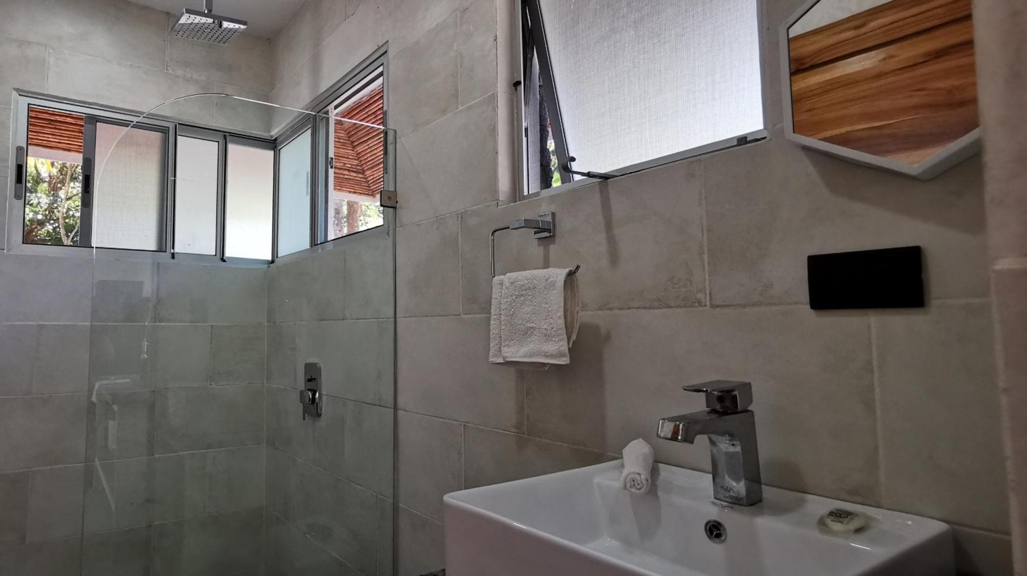 Armadillo Eco Bungalows - Santa Teresa Playa Santa Teresa  Oda fotoğraf